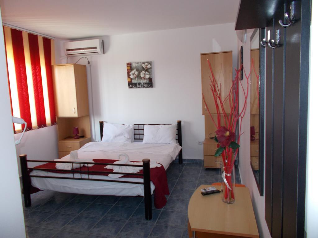 Hotel Panos à Două Mai Extérieur photo