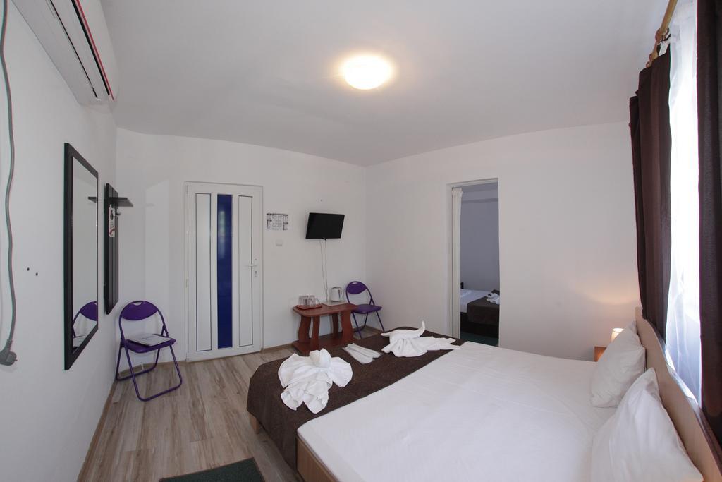 Hotel Panos à Două Mai Extérieur photo