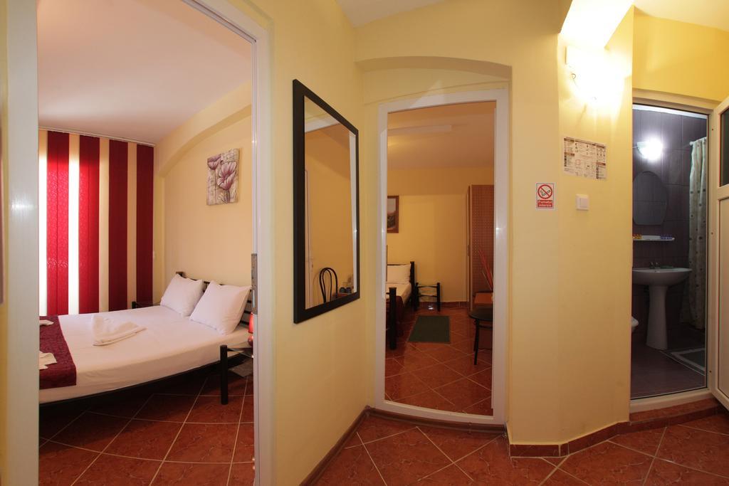 Hotel Panos à Două Mai Extérieur photo