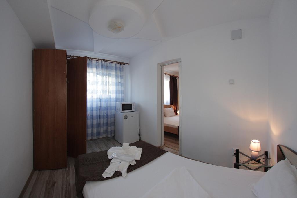 Hotel Panos à Două Mai Extérieur photo