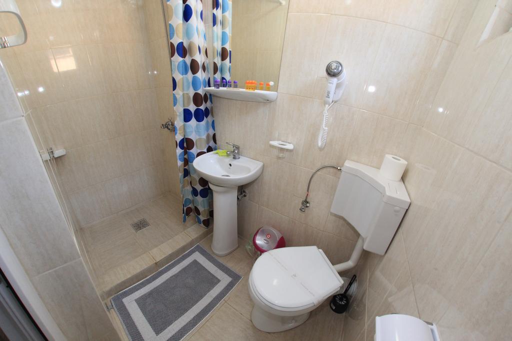 Hotel Panos à Două Mai Extérieur photo