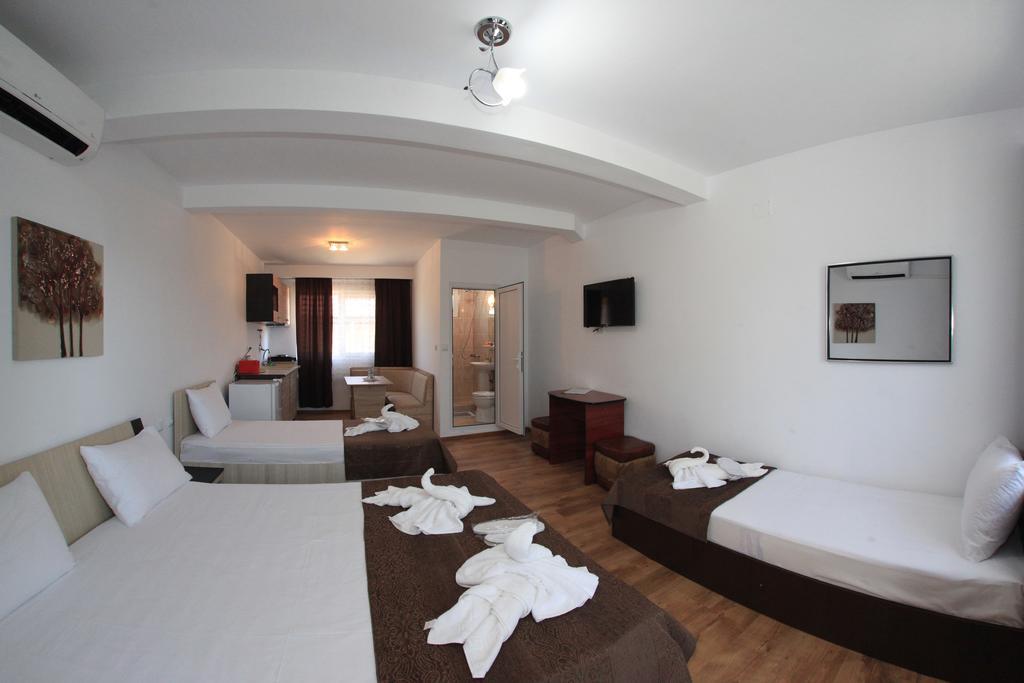 Hotel Panos à Două Mai Extérieur photo