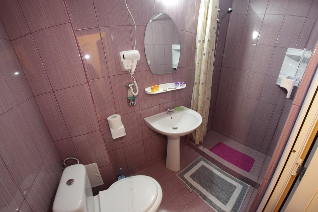 Hotel Panos à Două Mai Extérieur photo