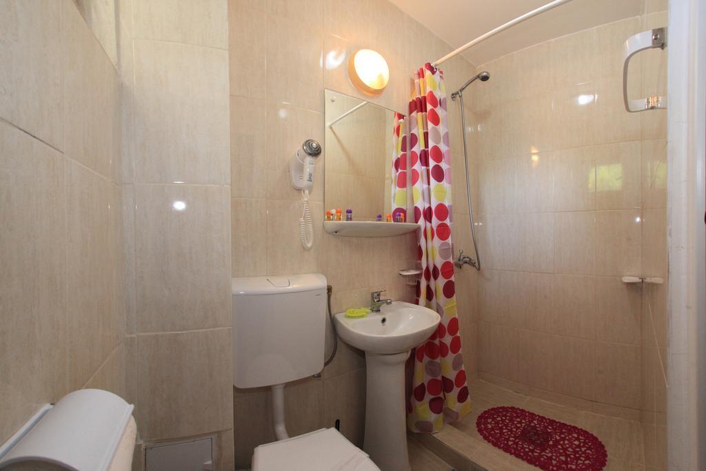Hotel Panos à Două Mai Extérieur photo