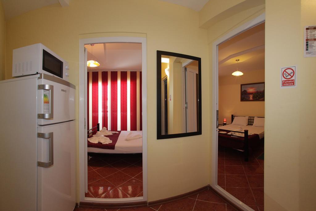 Hotel Panos à Două Mai Extérieur photo