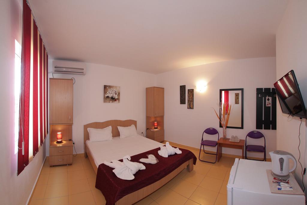 Hotel Panos à Două Mai Extérieur photo