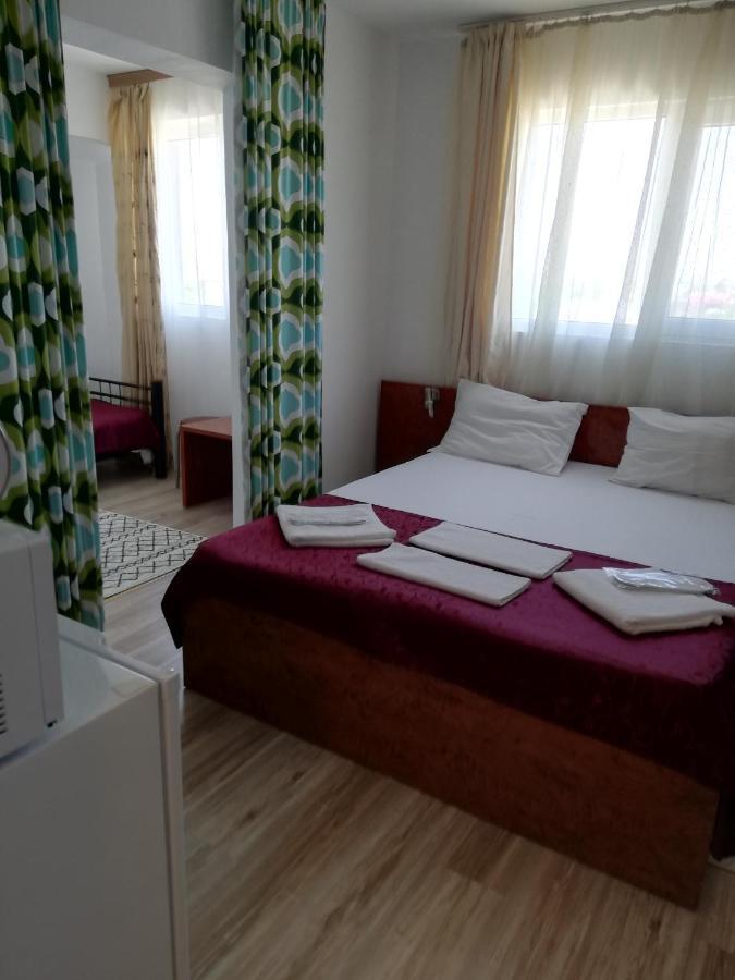 Hotel Panos à Două Mai Extérieur photo